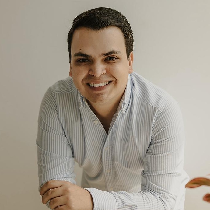 Dr. Oscar Ramírez, Especialista en Odontopediatría del Centro Médico DALUZ